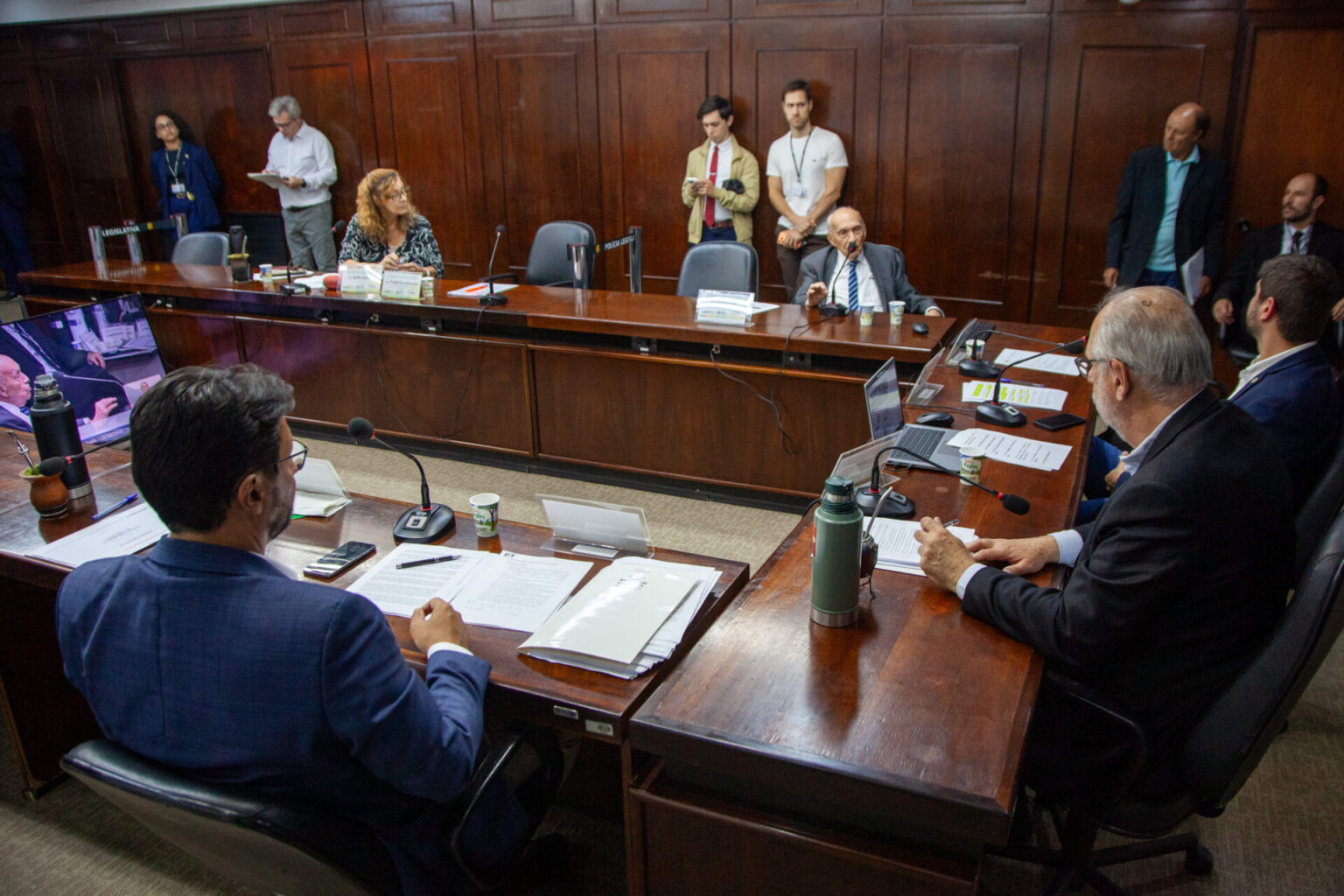 CPI dos Pedágios aprova convite a Eduardo Leite e prorrogação dos trabalhos