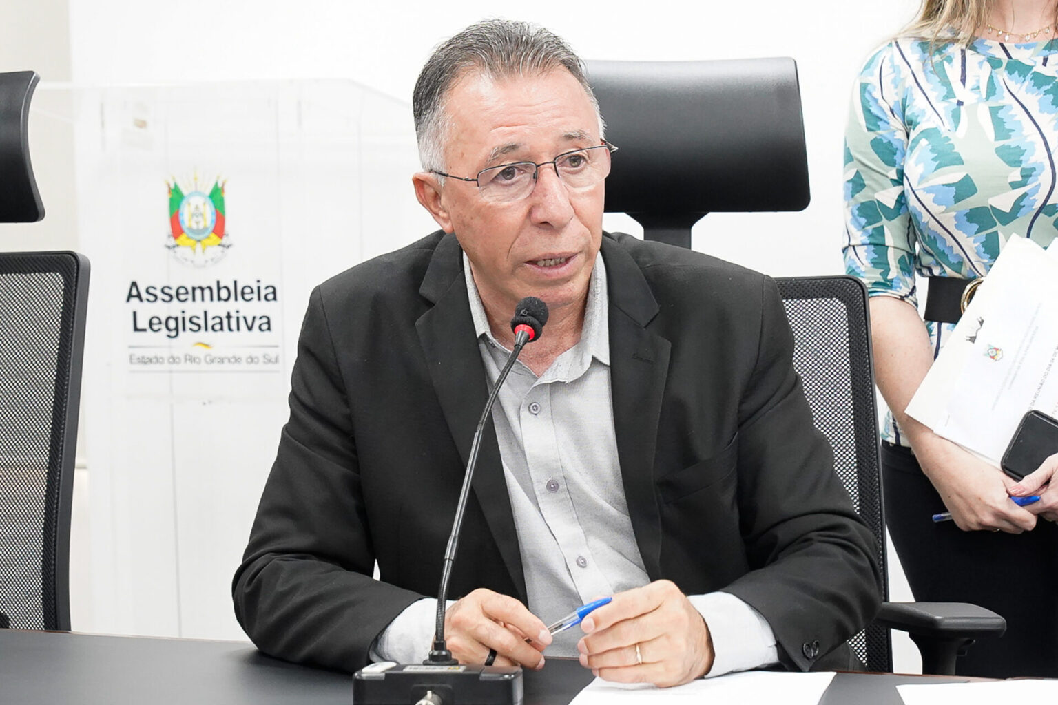 Fracasso do combate ao feminicídio tem a assinatura do governo Leite (Artigo: Valdeci Oliveira)