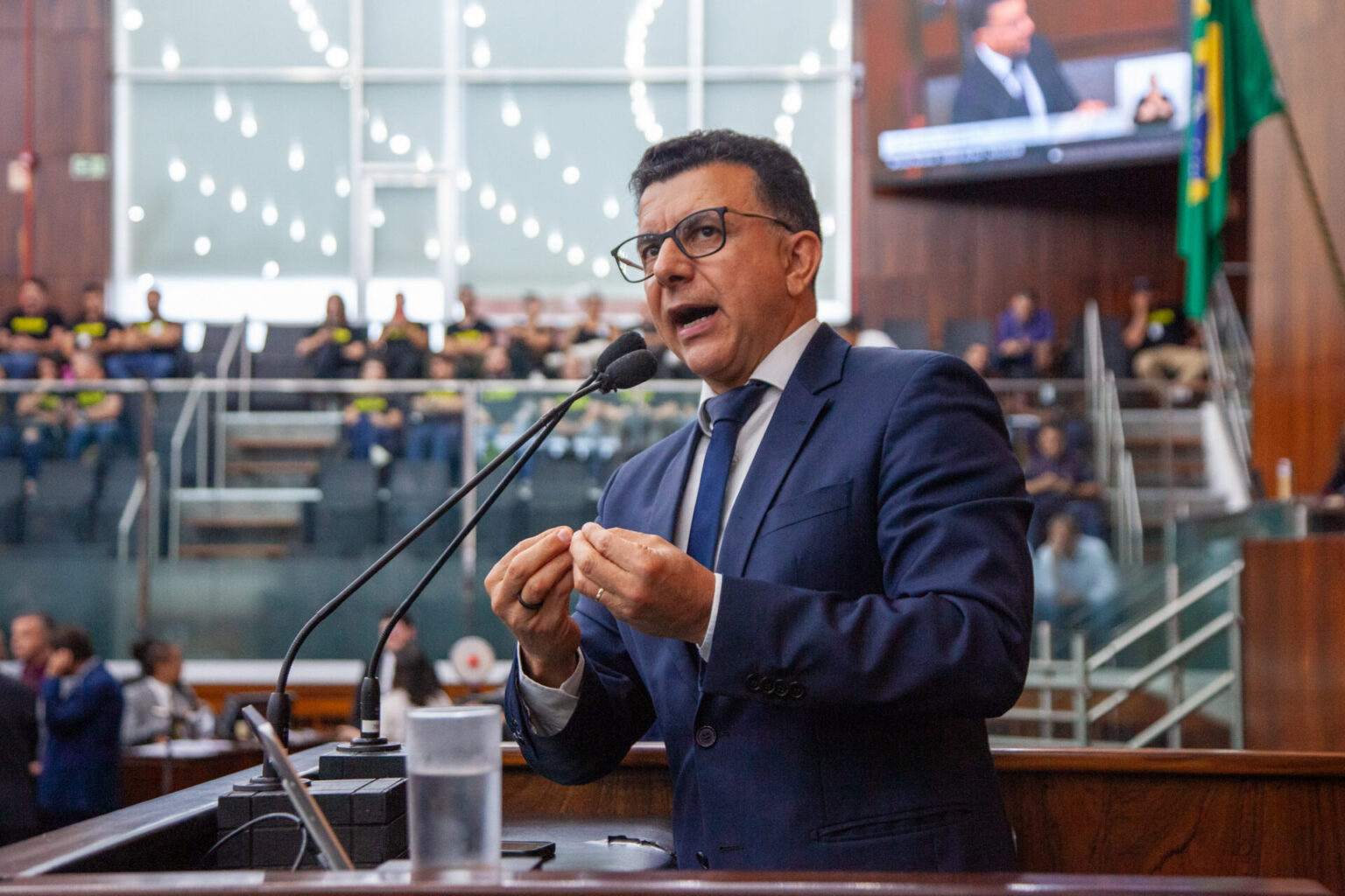 Comissão debate cobranças abusivas e qualidade dos serviços da Corsan em Ijuí Comissão debate cobranças abusivas e qualidade dos serviços da Corsan em Ijuí