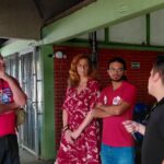 Sofia Cavedon visita escola sem energia e cobra providências para 480 estudantes