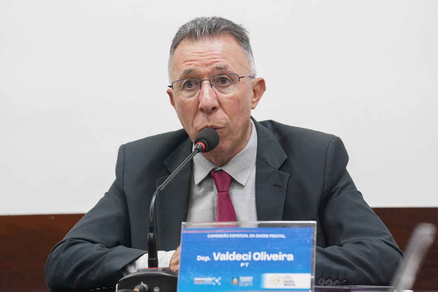 Comissão da Saúde Mental: Valdeci apoia relatório e pede continuidade dos debates Comissão da Saúde Mental: Valdeci apoia relatório e pede continuidade dos debates