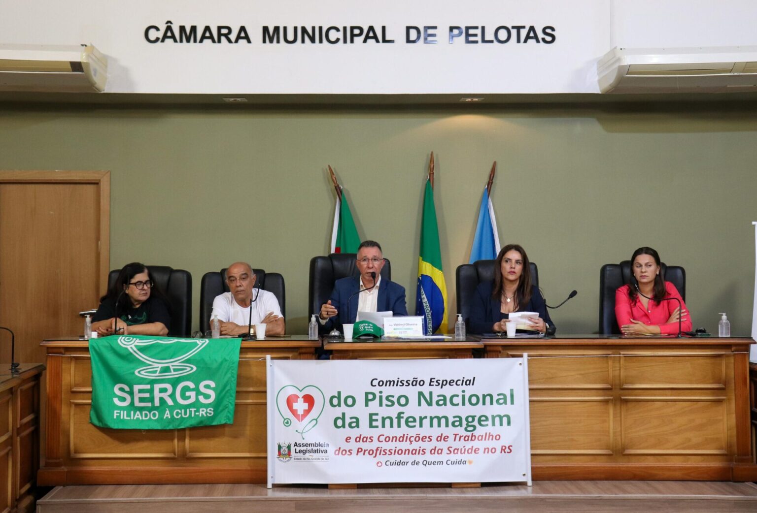 Enfermagem: Projeto de Valdeci que garante descanso digno avança na Assembleia