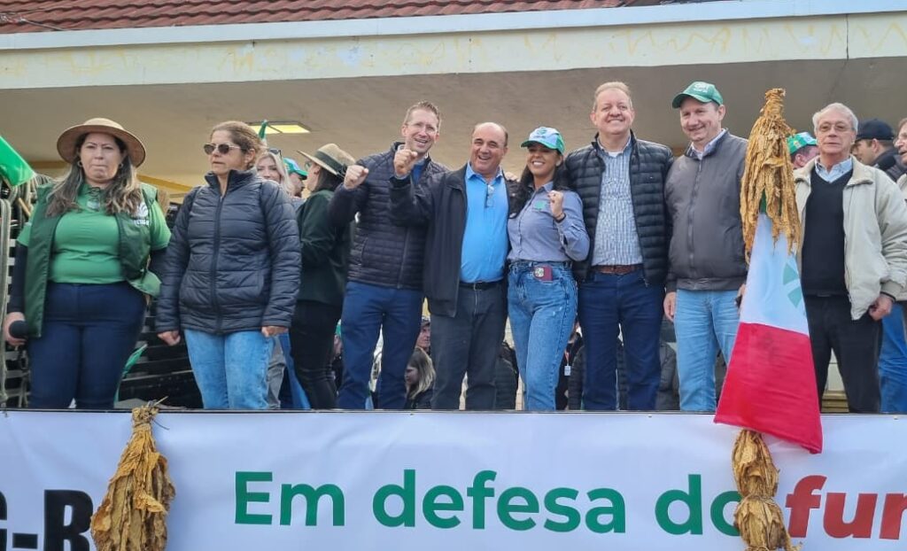 Zé Nunes participa de mobilização em Santa Cruz do Sul e cobra valorização dos fumicultores Zé Nunes participa de mobilização em Santa Cruz do Sul e cobra valorização dos fumicultores