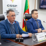 Servidores excluídos da reestruturação de Eduardo Leite cobram valorização em audiência na Assembleia