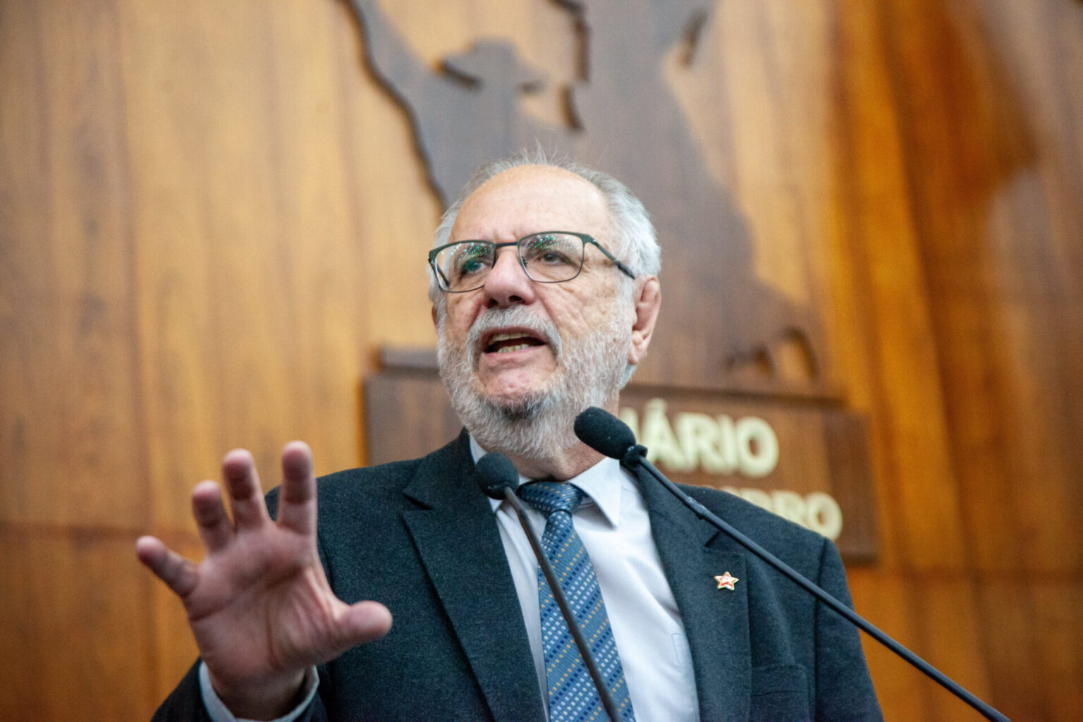 Líder da Bancada do PT, Miguel Rossetto garante acordo para votação do Piso Regional Líder da Bancada do PT, Miguel Rossetto garante acordo para votação do Piso Regional