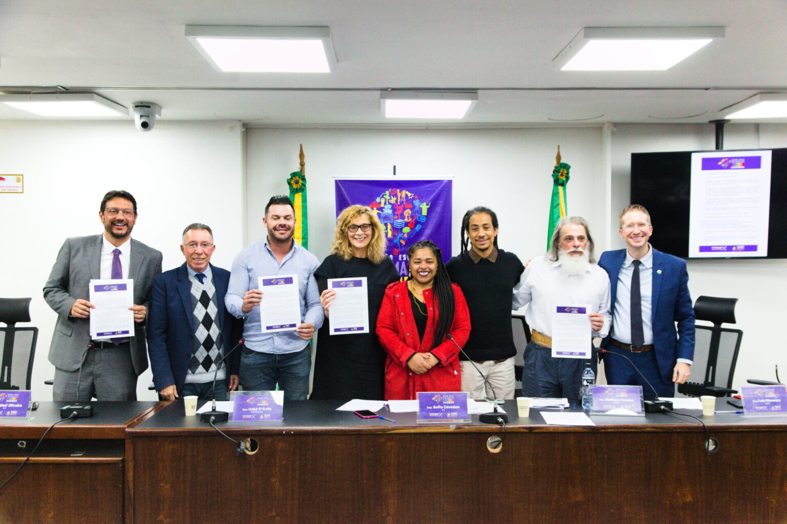 Sofia Cavedon instala Comissão Especial dos Sistemas de Cultura e inicia caravana pelo RS