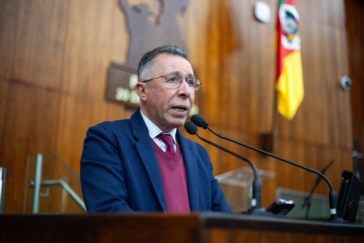 Ao lado da enfermagem, vencemos uma batalha de nove anos (Artigo: Valdeci Oliveira) Ao lado da enfermagem, vencemos uma batalha de nove anos (Artigo: Valdeci Oliveira)