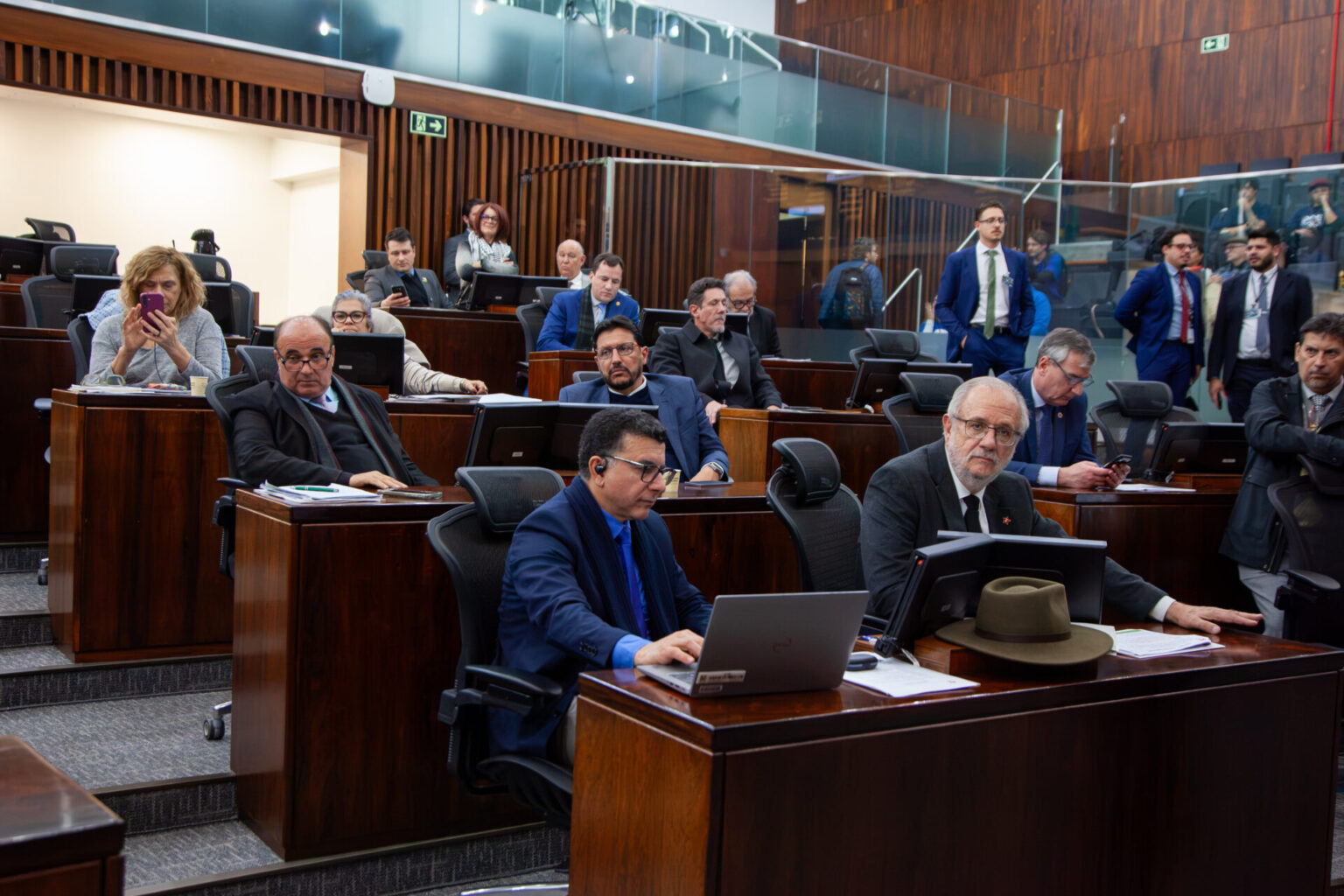 Bancada do PT vota contra LDO de 2027 e critica manutenção de desinvestimentos em áreas essenciais Bancada do PT vota contra LDO de 2027 e critica manutenção de desinvestimentos em áreas essenciais